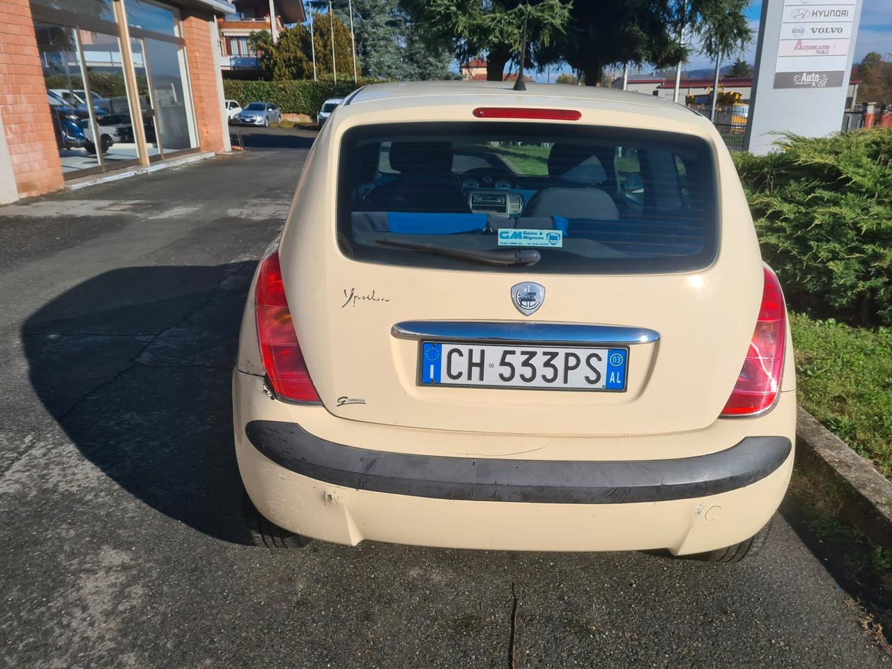 Lancia Y 1.2i cat LS