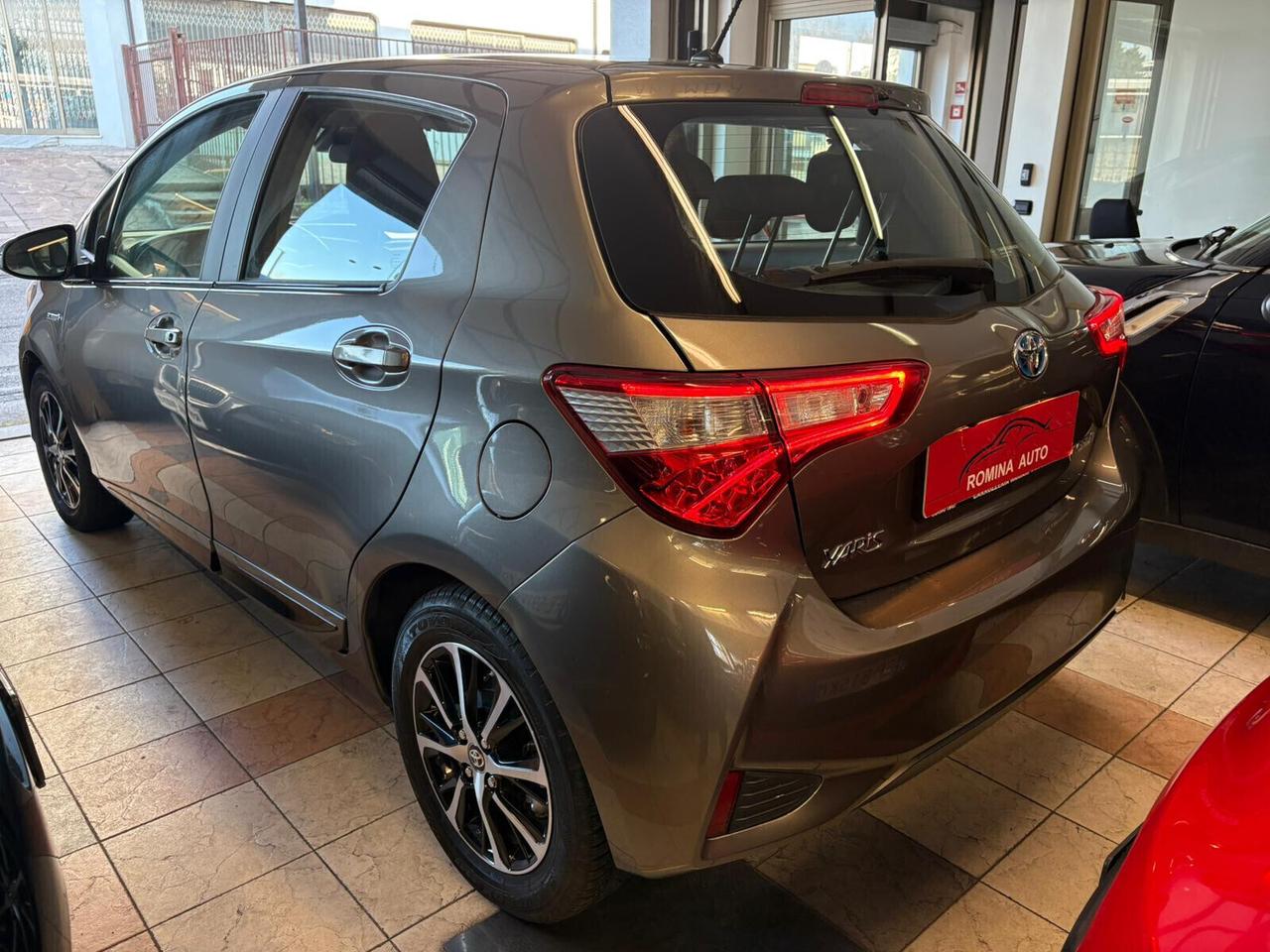 Toyota Yaris 1.5 Hybrid 5 porte Active