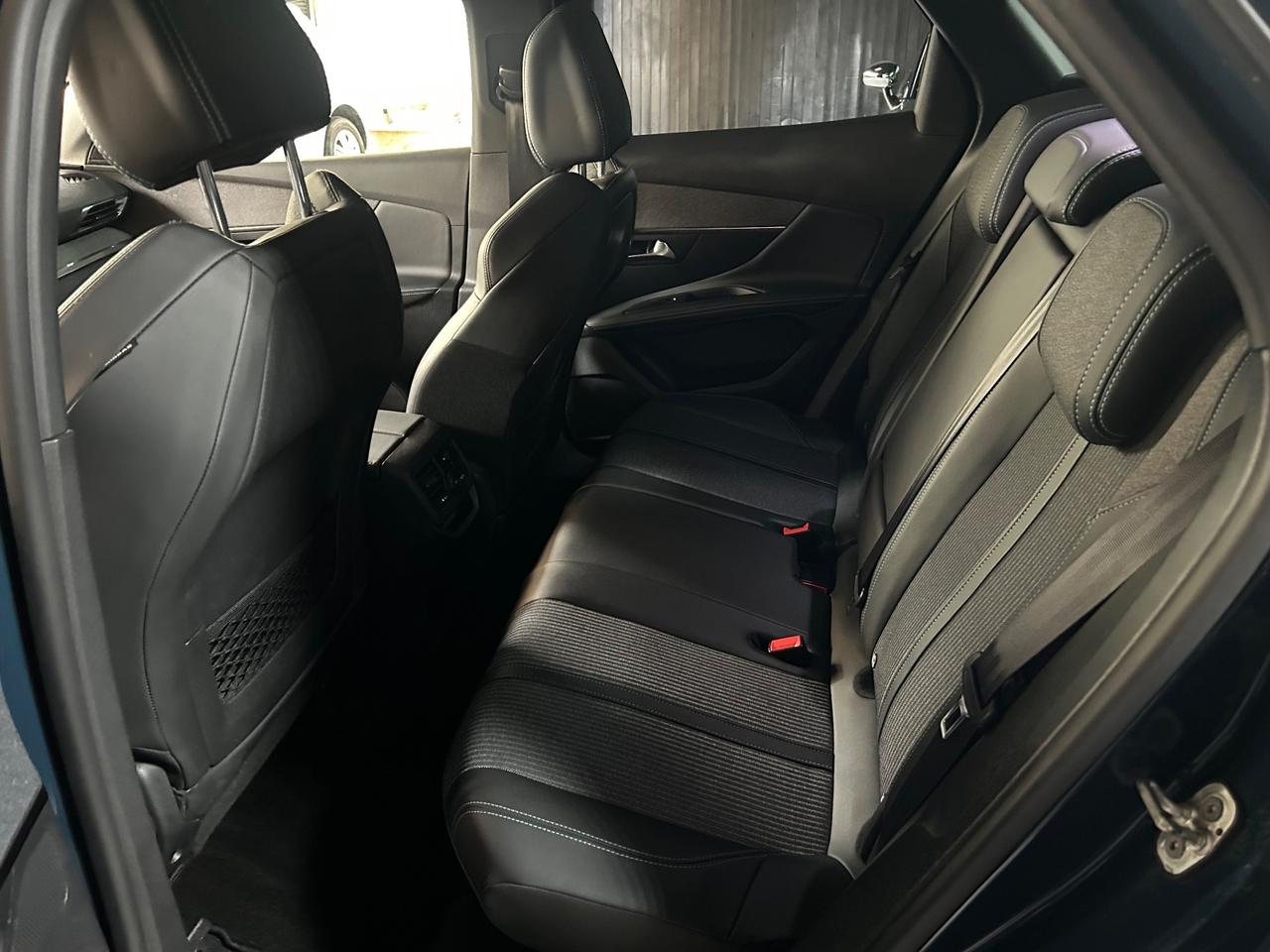 Peugeot 3008 BlueHDi 130 S&S Allure Pack