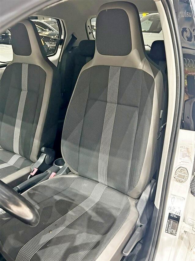 Volkswagen up! 1.0 75 CV 5p. high