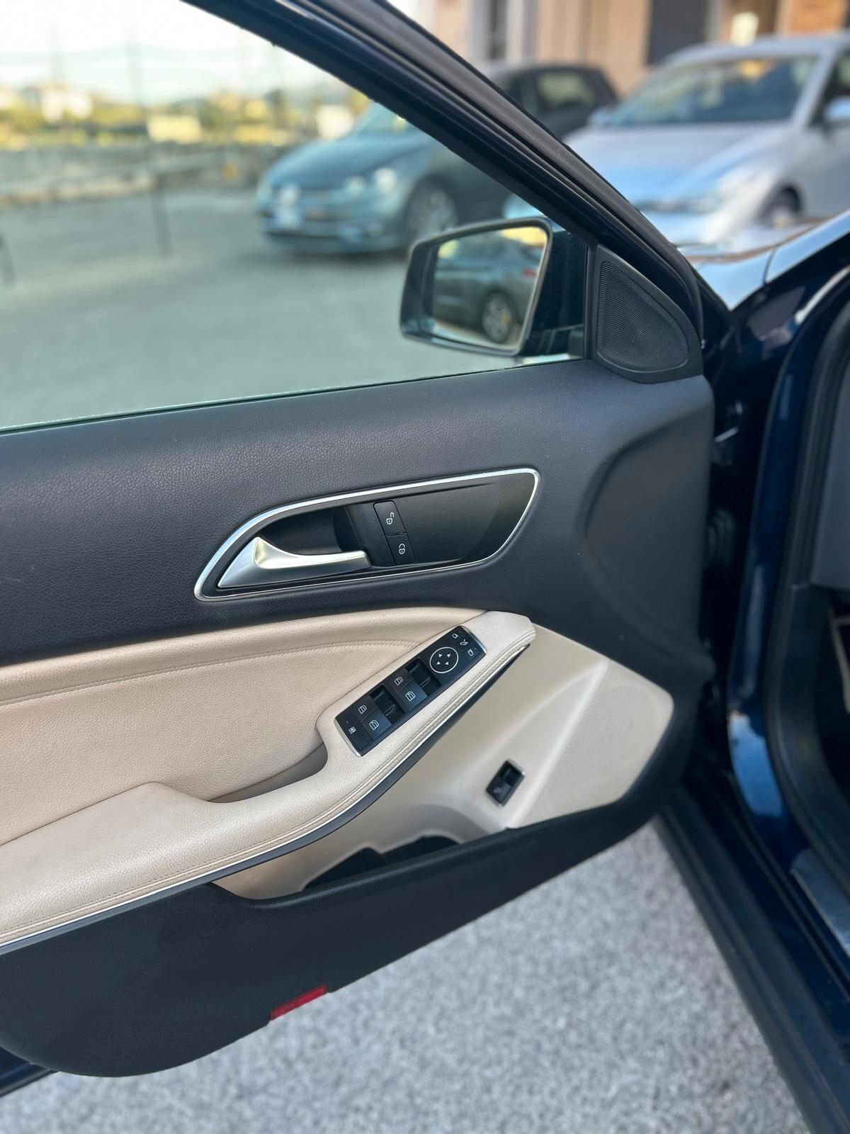 Mercedes-benz GLA 200 d Sport