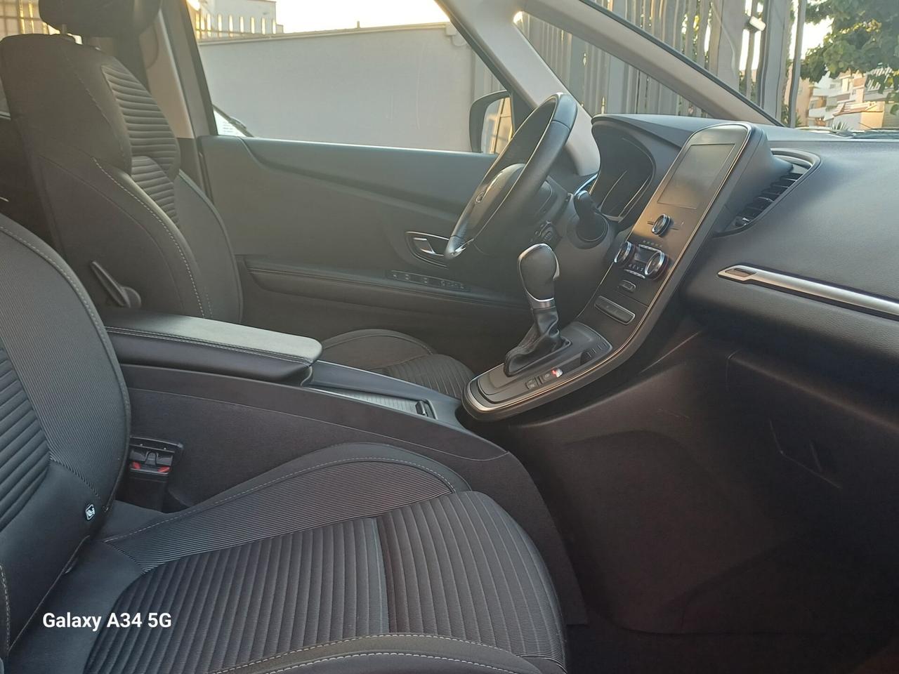Renault Scenic Scénic dCi 8V 110 CV EDC Energy Sport Edition2