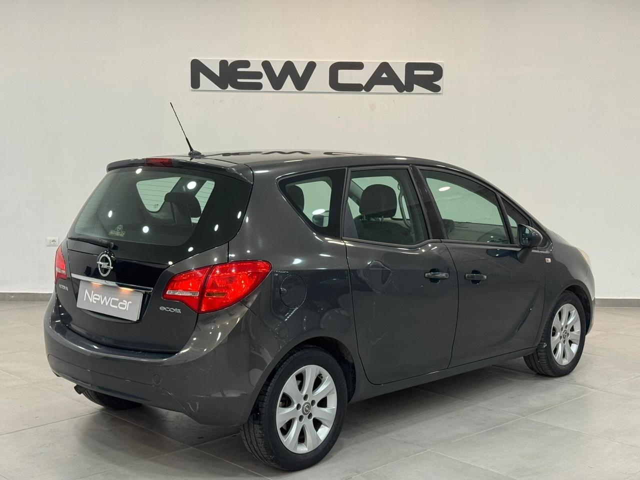 Opel Corsa 1.4 90CV GPL Tech 5 porte Cosmo