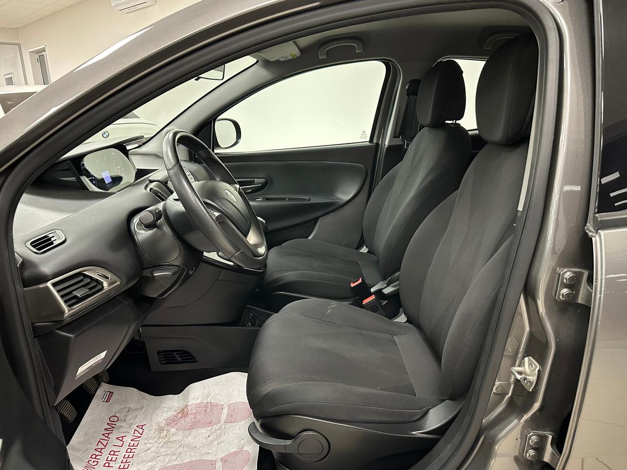 Lancia Ypsilon 1.2 69 CV 5 porte S&S Gold - 2020
