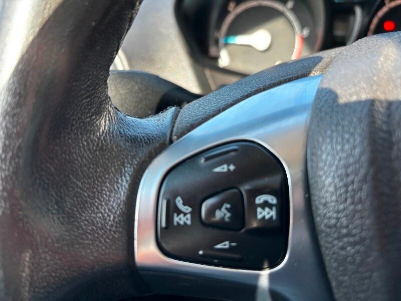 FORD Tourneo Courier 1ªs Tourneo Courier 1.5 T...