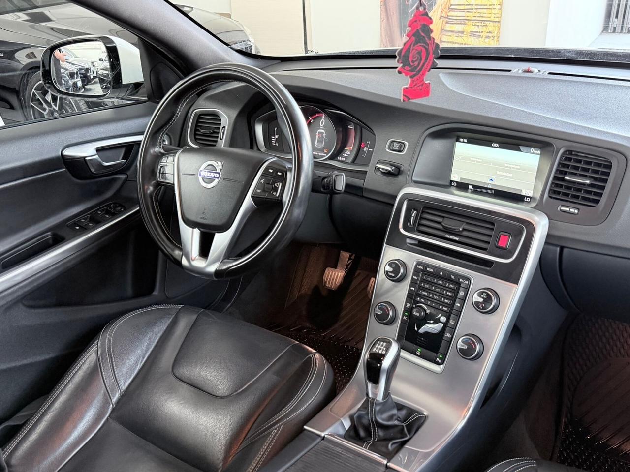 Volvo S60 D2 Geartronic Summum