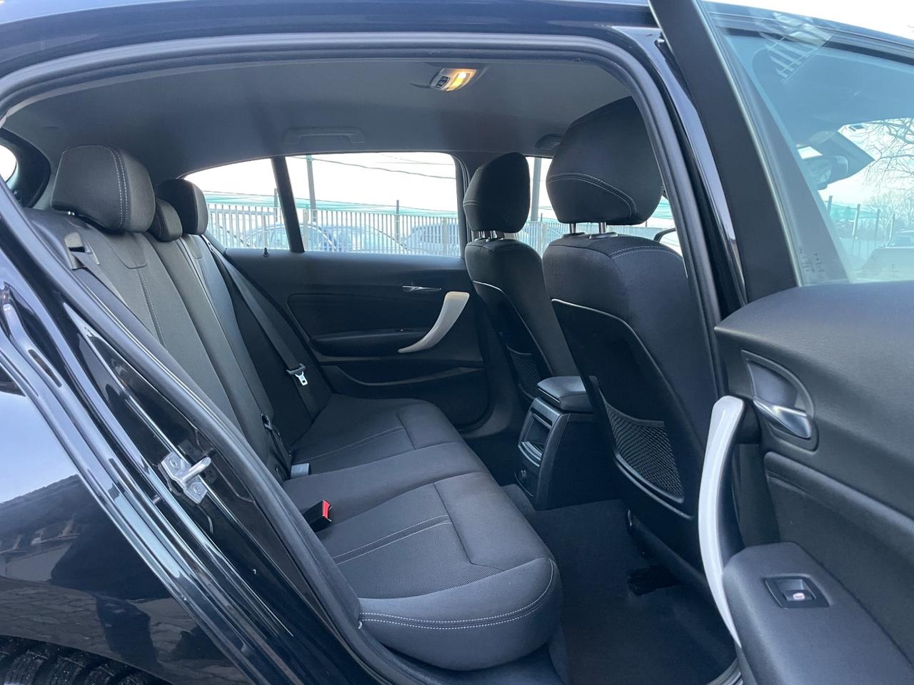 Bmw 118 118d 5p. Urban