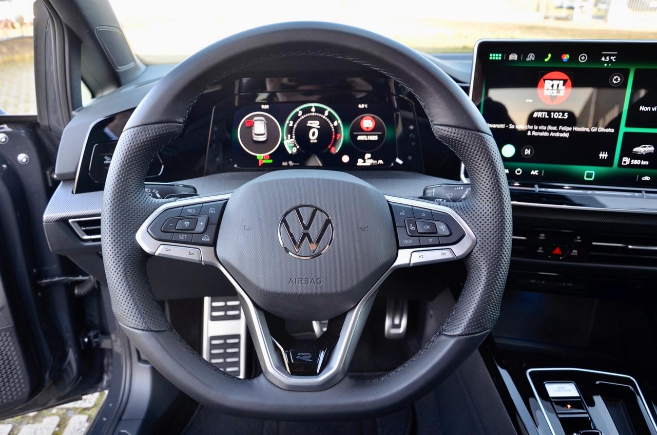 VOLKSWAGEN GOLF 1.5 ETSI R-LINE PLUS 150cv DSG, PARI AL NUOVO, GARANZIA VW, UNICOPROPRIETARIO, UFF ITALIANA, MATRIX, APPLE ANDROID, 18", PERMUTE