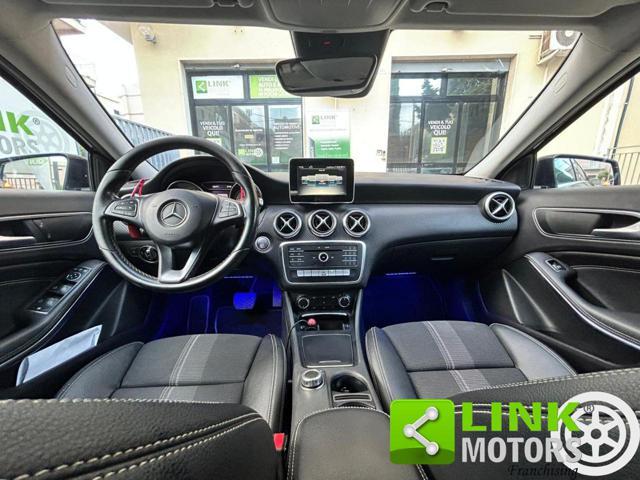 MERCEDES-BENZ A 180 d Automatic Premium