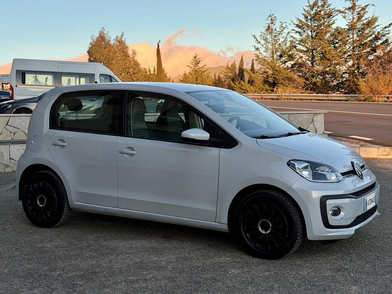 Volkswagen up! 1.0 75 CV 5p. NEOPATENTATI