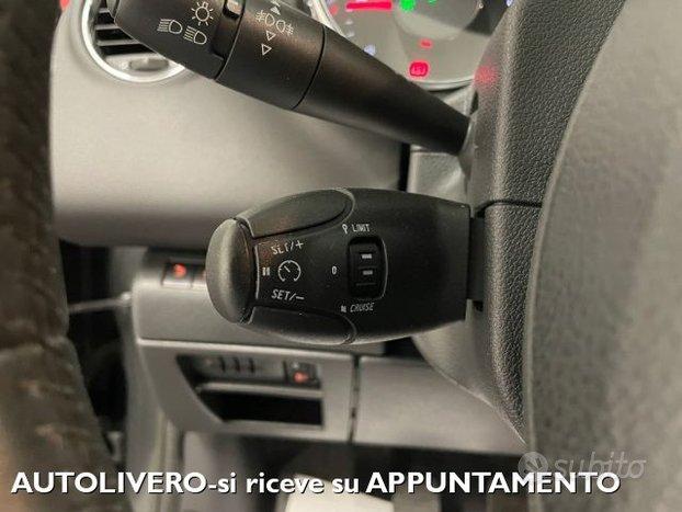 PEUGEOT 3008 1.6 HDi 115CV Active
