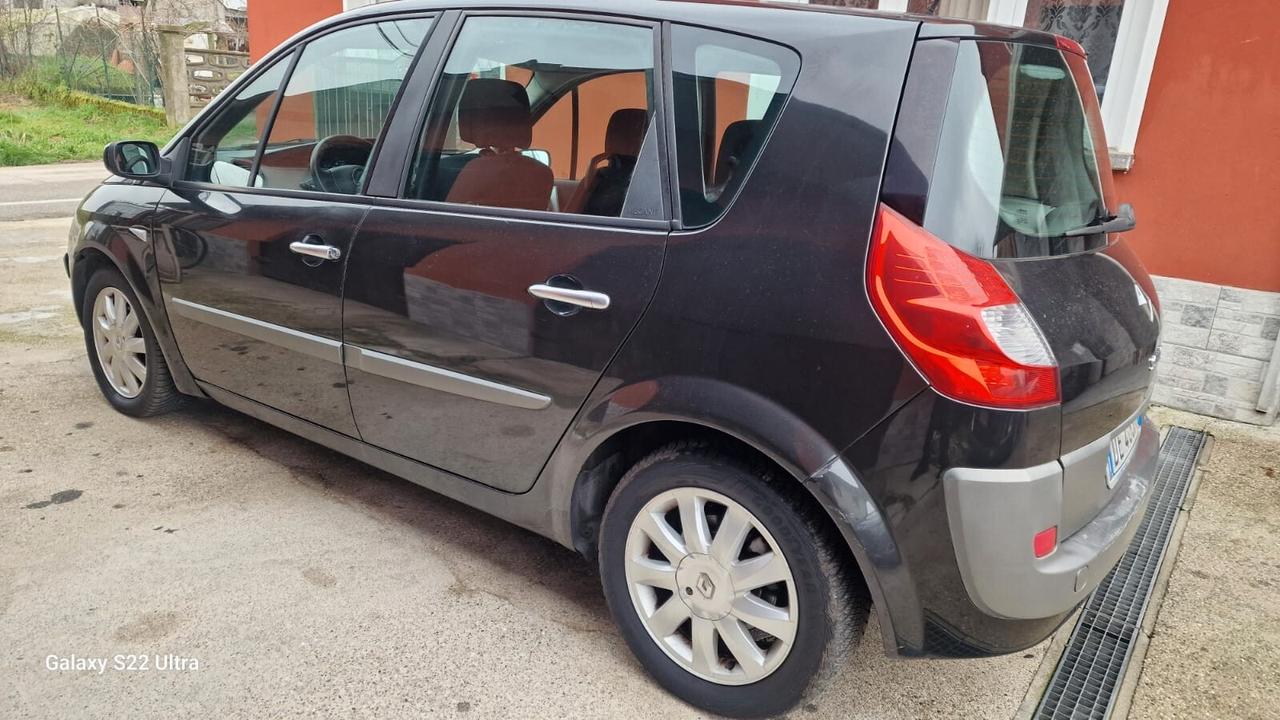 Renault Scenic Scénic 1.5 dCi/105CV Luxe neop