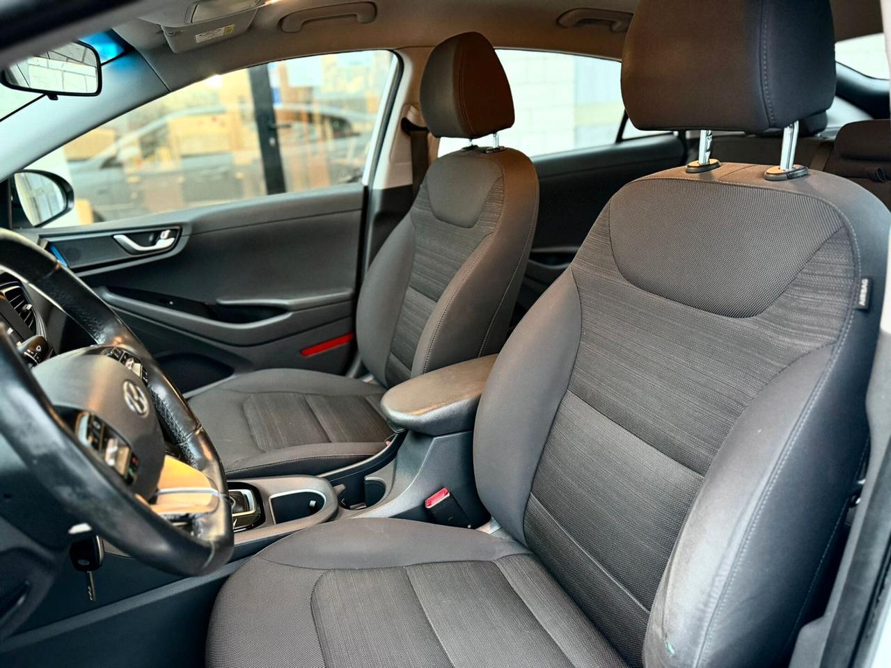 Hyundai Ioniq 1.6 Hybrid DCT Style