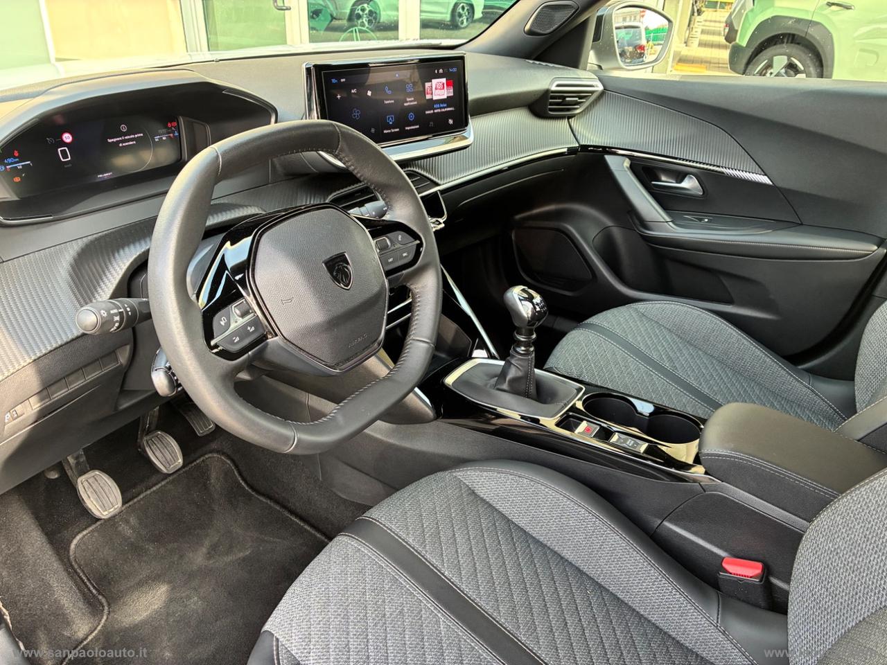 PEUGEOT 2008 PureTech 100 S&S Allure