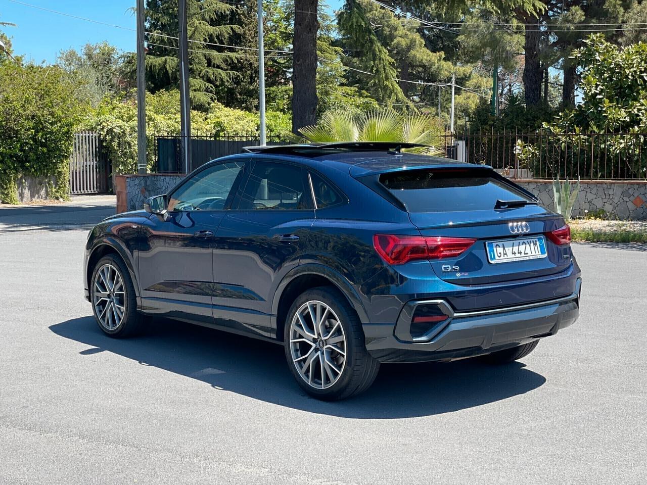 Audi Q3 Sportback S line edition Tetto apribile