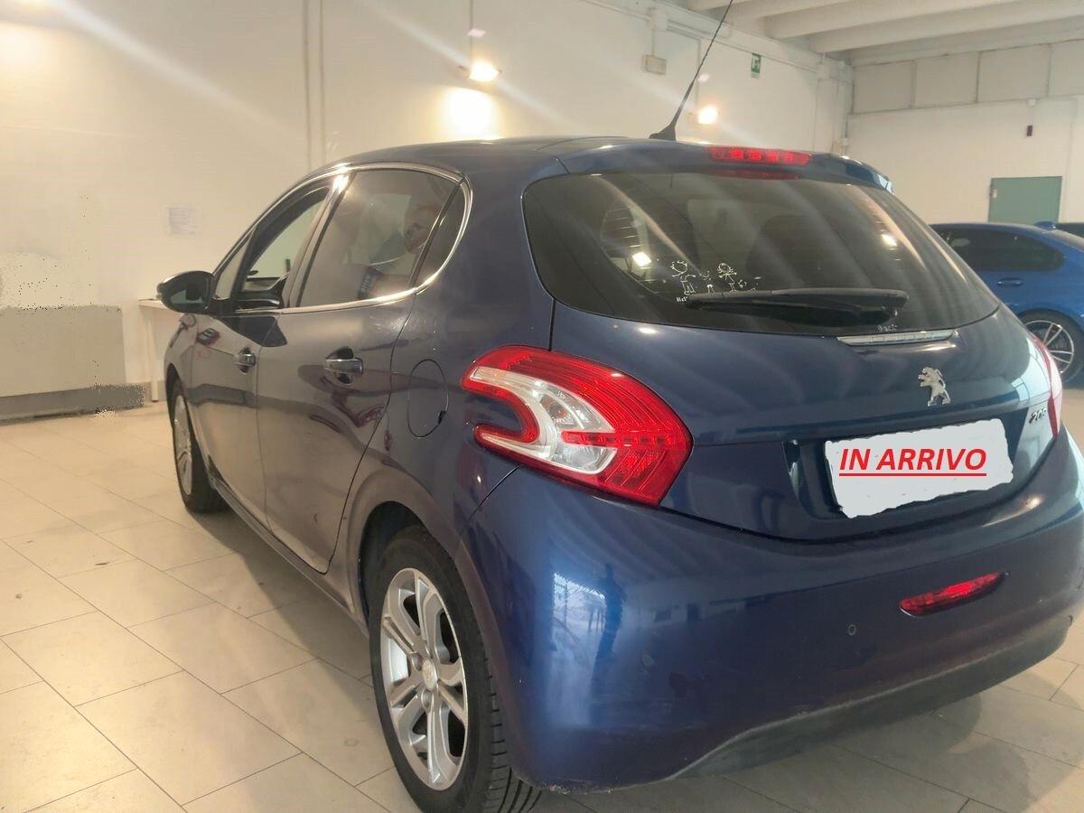 Peugeot 208 1.2 VTi 82 CV 2013 IN ARRIVO