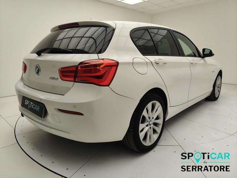BMW Serie 1 F/20-21 2015 118d Urban 5p auto