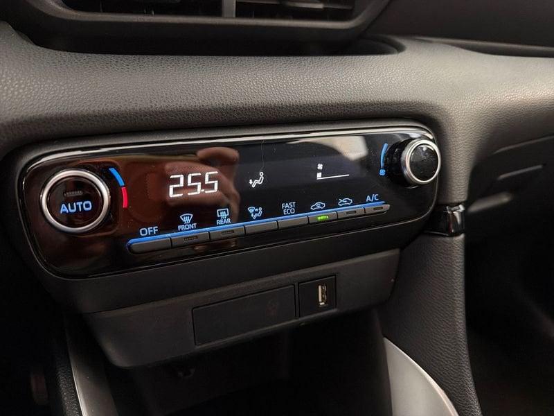 Toyota Yaris Hybrid Active MY22