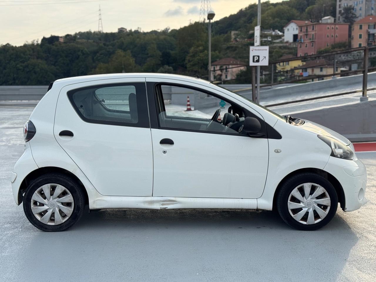 TOYOTA AYGO 1.0 BENZINA 5.P PRONTA CONSEGNA