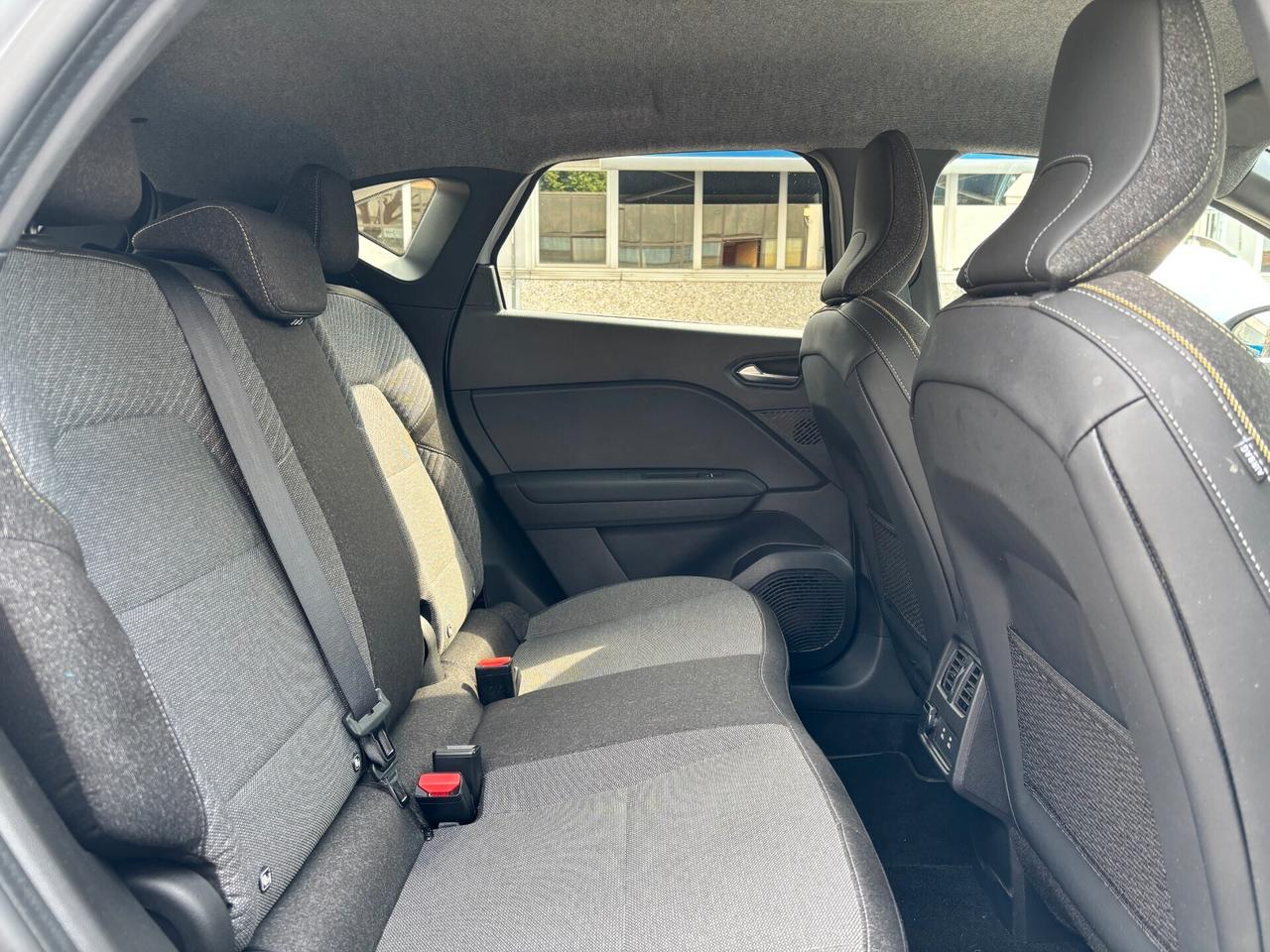 Renault CAPTUR TECHNO FULL HYBRID E-TECH 145CV