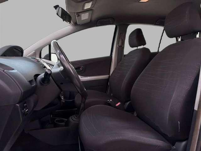 Toyota Yaris 1.0 5 porte Sol