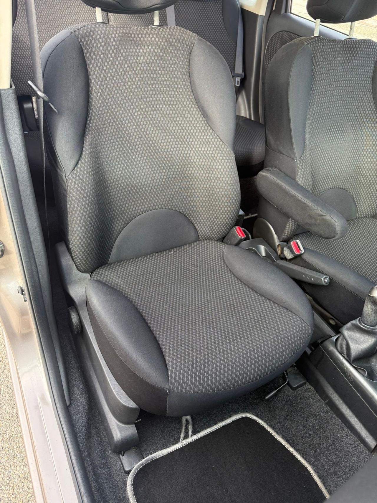 Nissan Note 1.4 16V Acenta 150000 km