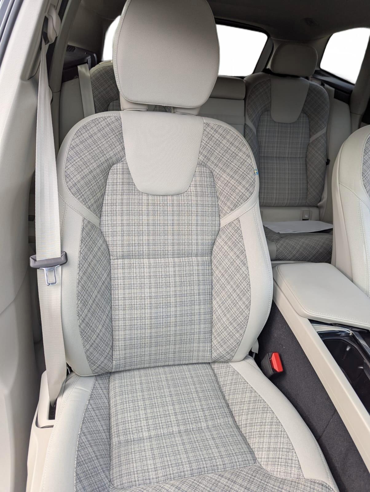 Volvo XC 60 XC60 B4 (d) automatico Core | da €300,50 al mese