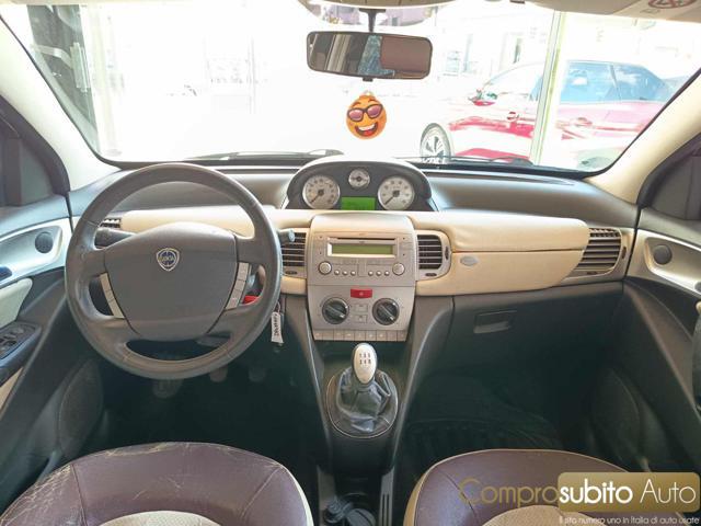 LANCIA Ypsilon 1.2 Platino