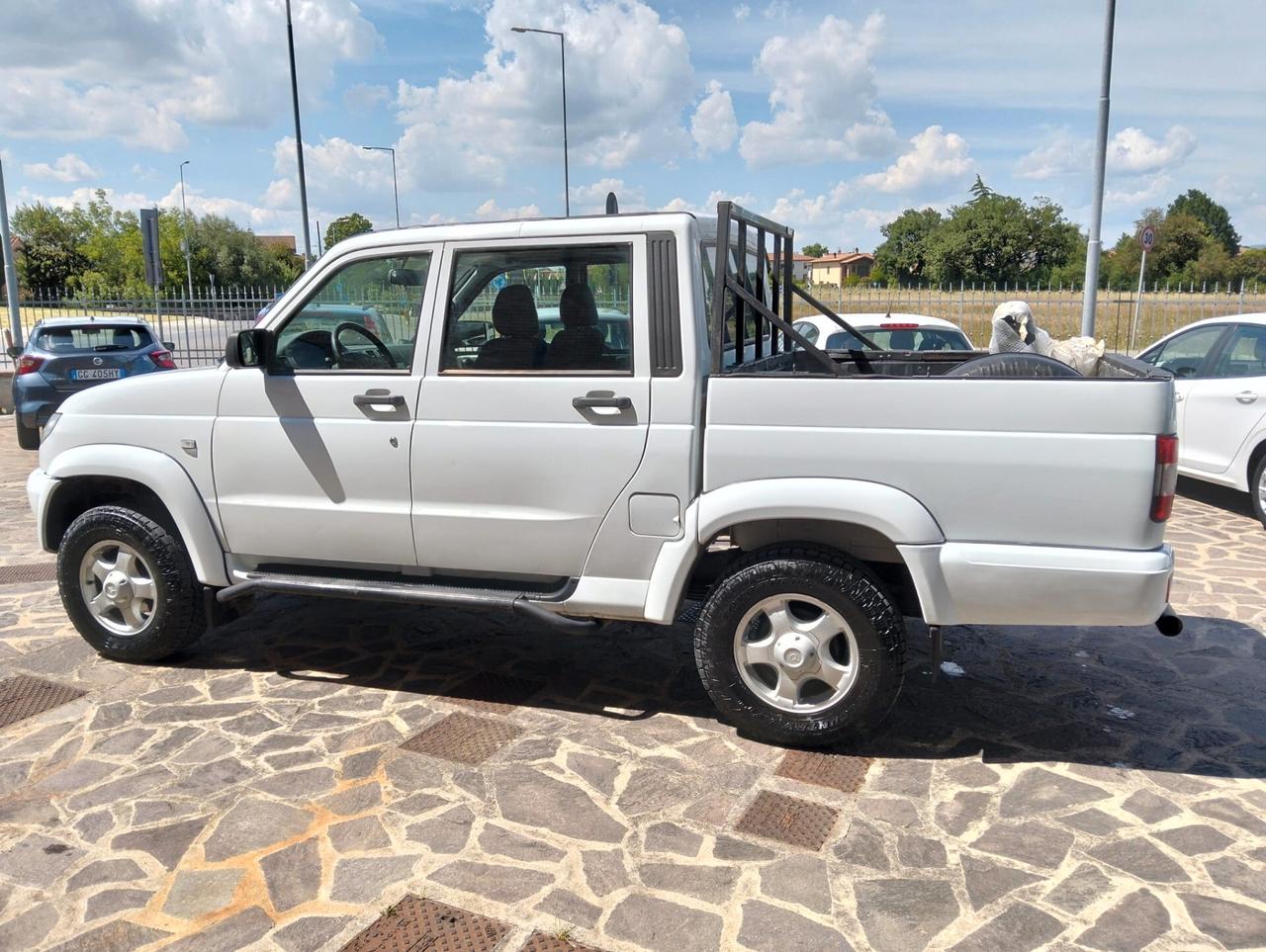 uaz patriot pick up 2700 gpl 5 posti