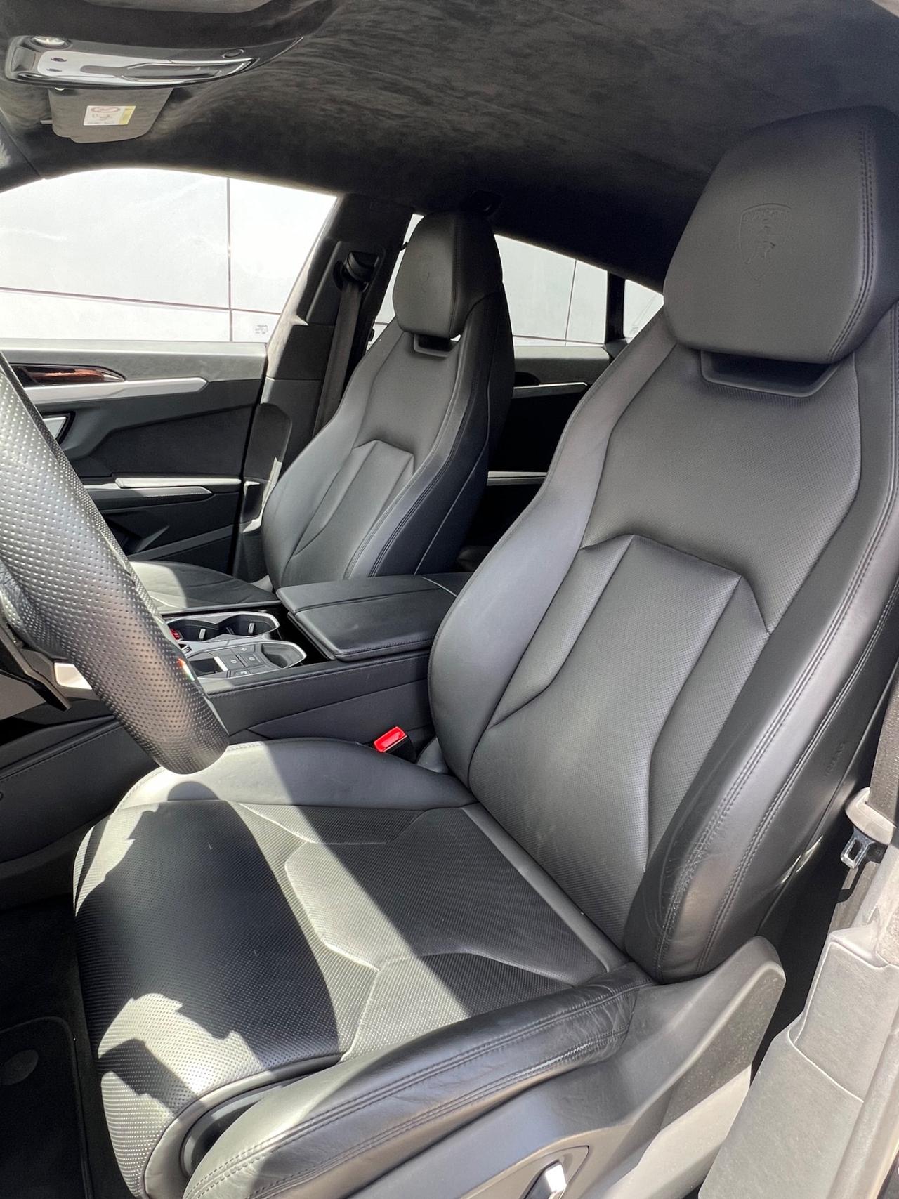 Lamborghini Urus 4.0 V8 auto possibilità noleggio no scoring