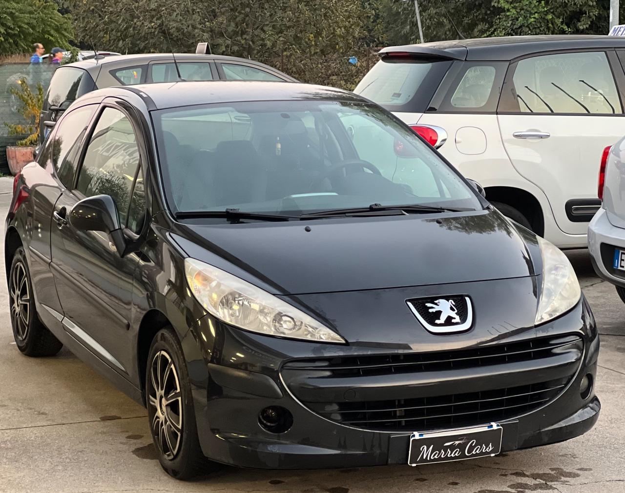 Peugeot 207 1.4 8V 75CV 5p. X Line