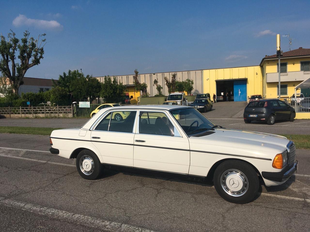 Mercedes-benz 200 SERIE 230 UNICO PROPRIETARIO