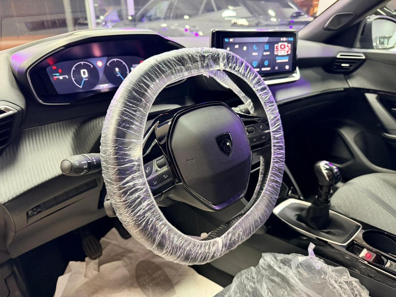 Peugeot 2008 Allure 1.2 100CV