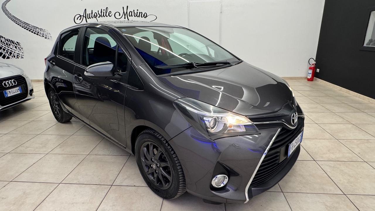 Toyota Yaris 1.4 D-4D 5 porte Lounge-2015