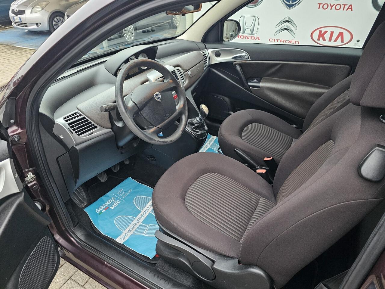 Lancia Ypsilon 1.2 69 CV Argento