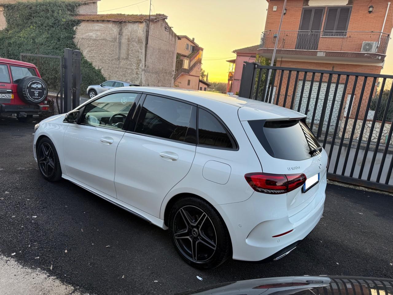 Mercedes-benz B 180 d premium AMG automatica - Tutto incluso