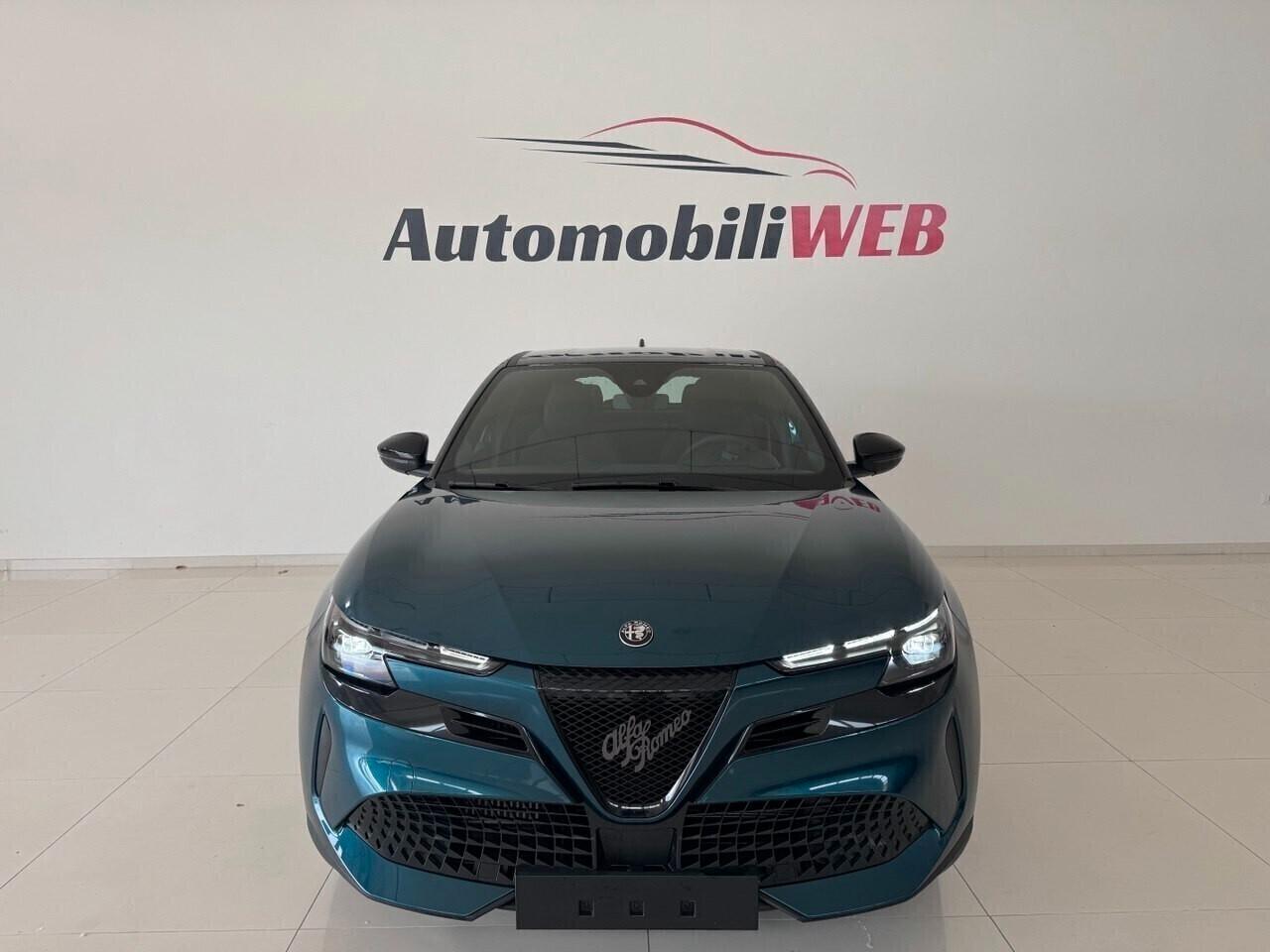 Alfa Romeo Junior HYBRID 145 CV. KM.0