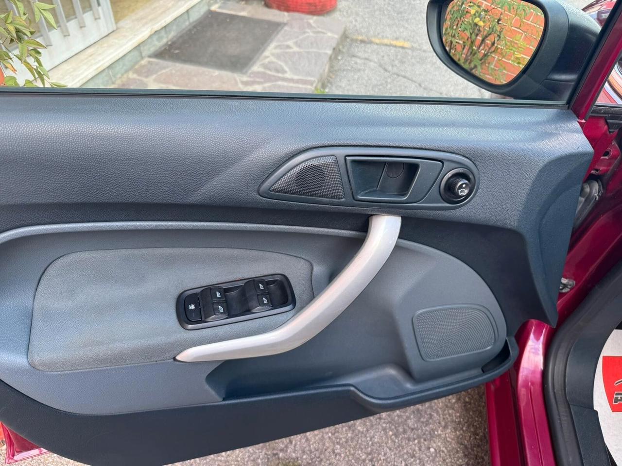 Ford Fiesta 1.4 TDCi 70cv 5p. Titanium