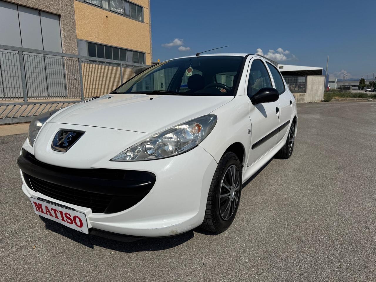 Peugeot 206 1.1 benzina. CON GARANZIA.