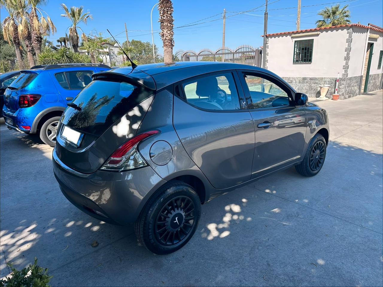 Lancia Ypsilon 0.9 TwinAir Metano – 08/2015