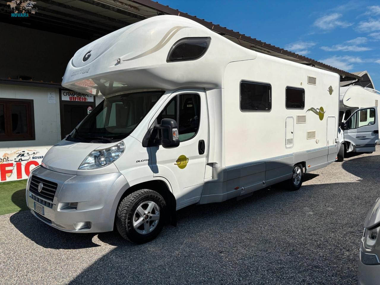 GIOTTILINE SUNNY S 210 - mansardato con doppia Dinette e letti a castello in coda