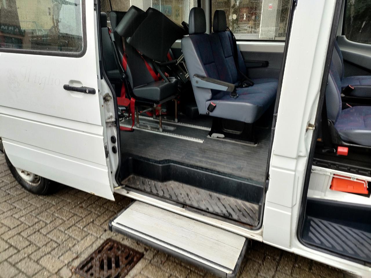 Mercedes Sprinter 2.3 D 9 posti-trasporto disabili