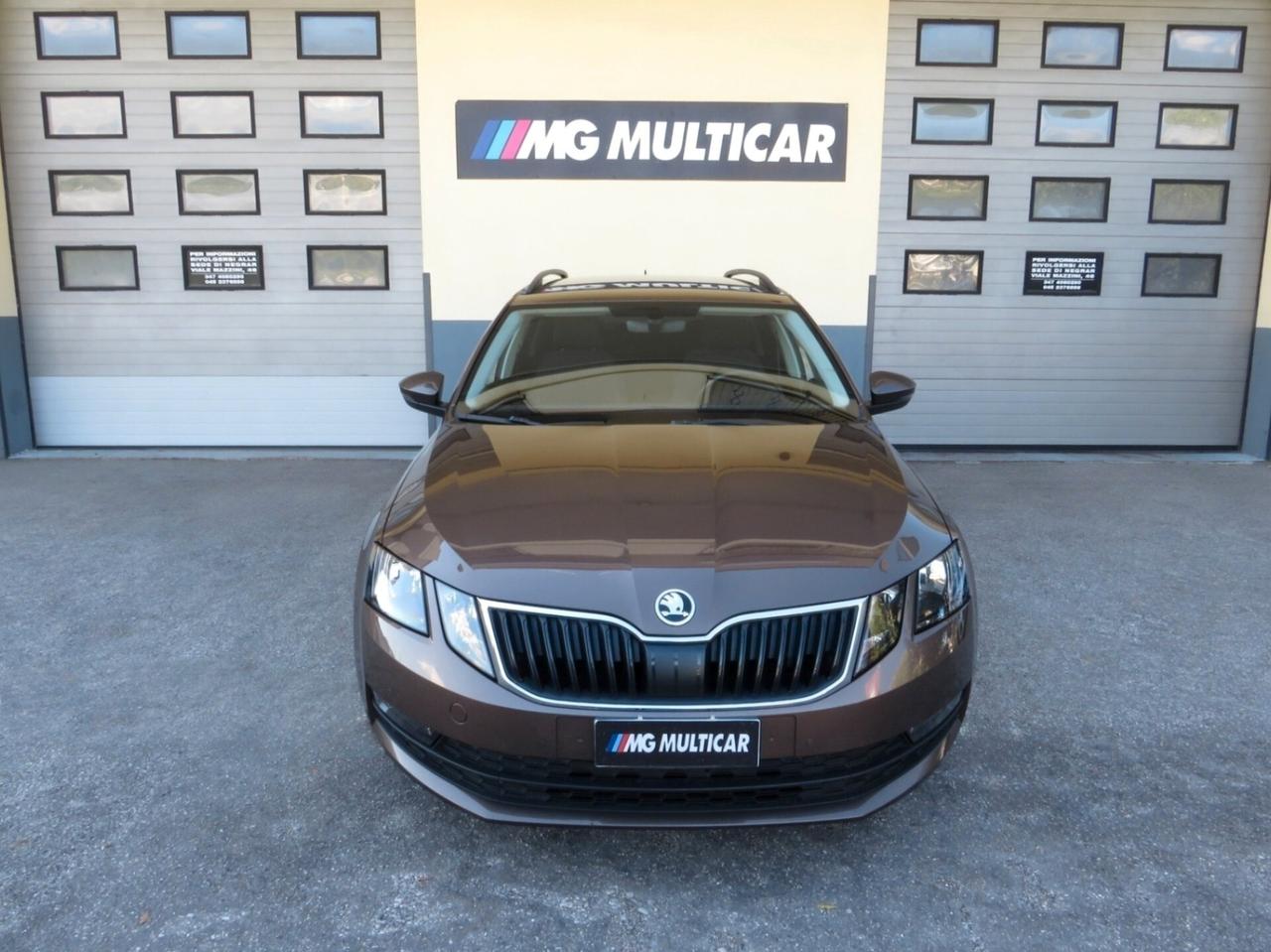 Skoda Octavia 1.6 tdi Executive 4x4 115cv 6m. sens ant/post-retrocam/navi