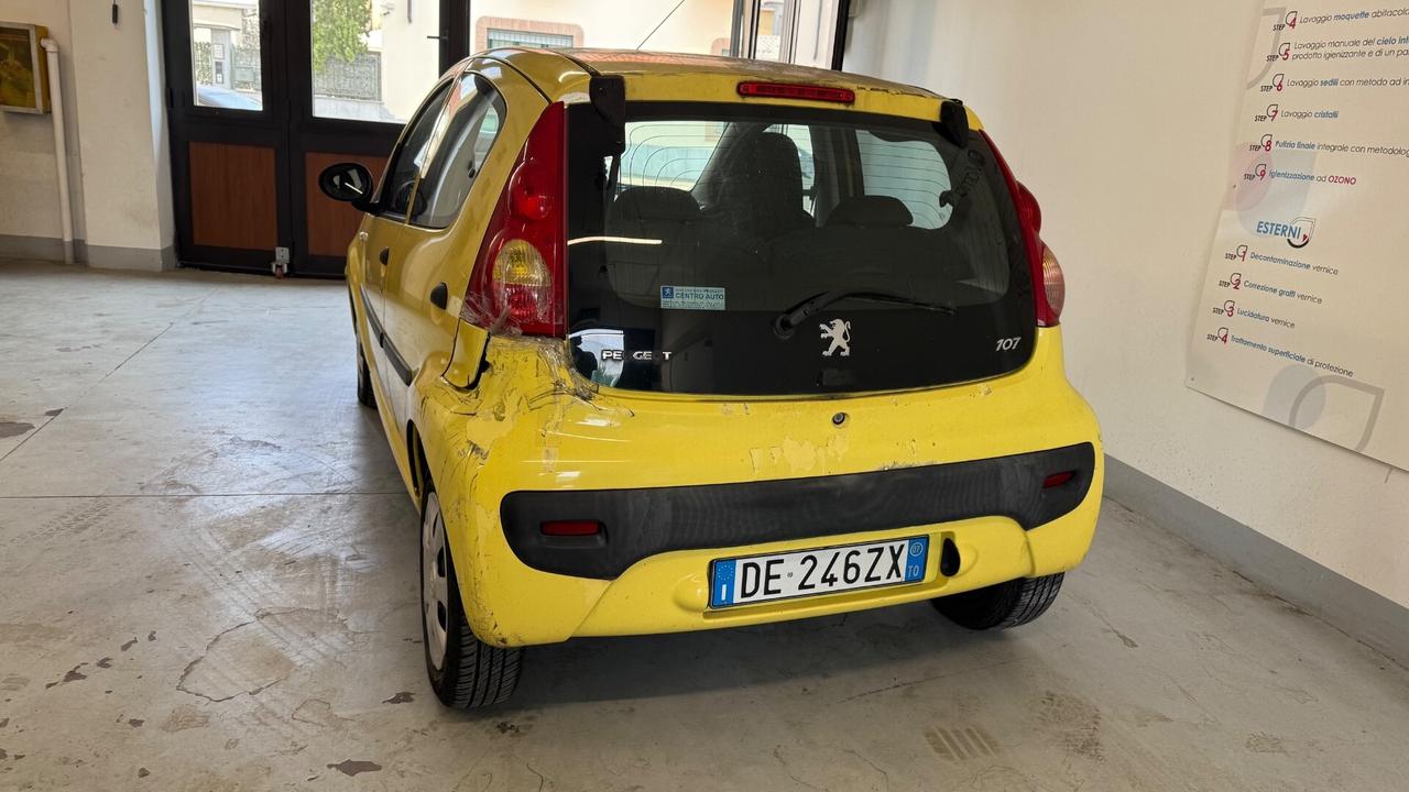 Peugeot 107 1.0 68CV 5p. Plaisir