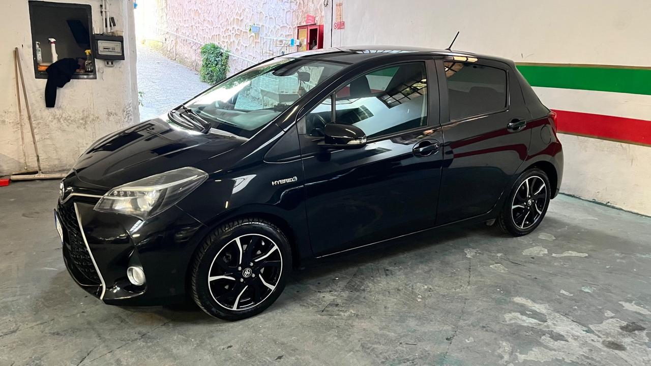 Toyota Yaris Trend red edition full optional