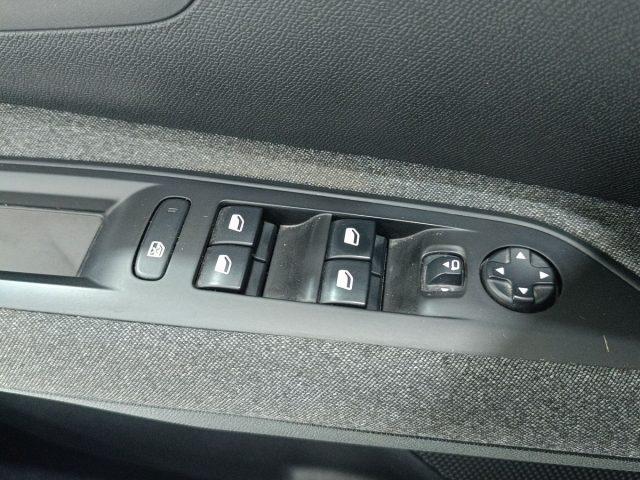 PEUGEOT 5008 1.6 BlueHDi 120 S&S EAT6 7 posti Business