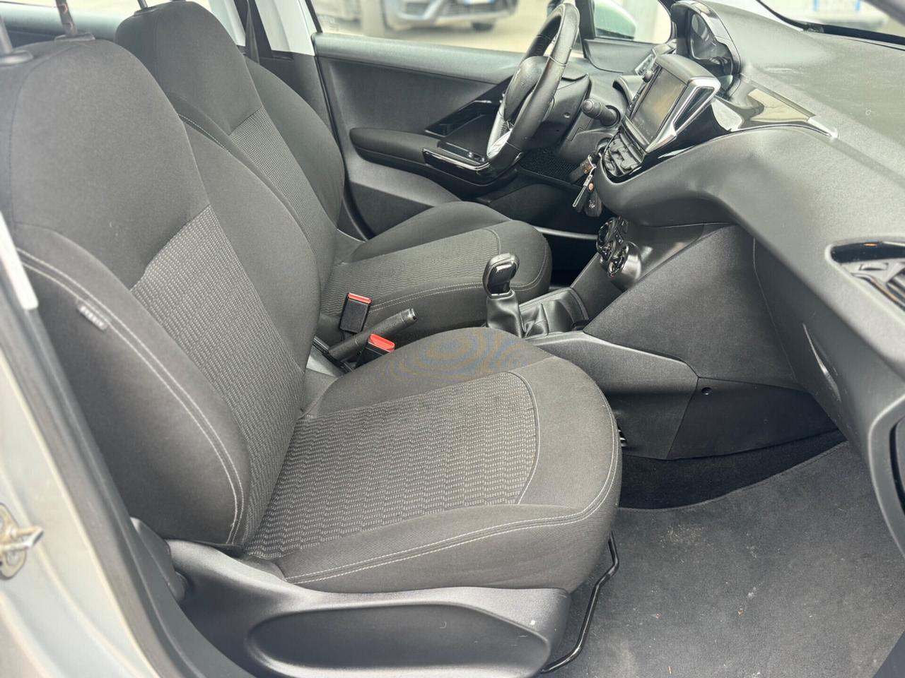 Peugeot 208 PureTech 82 5p. 2017 ok neopatentati