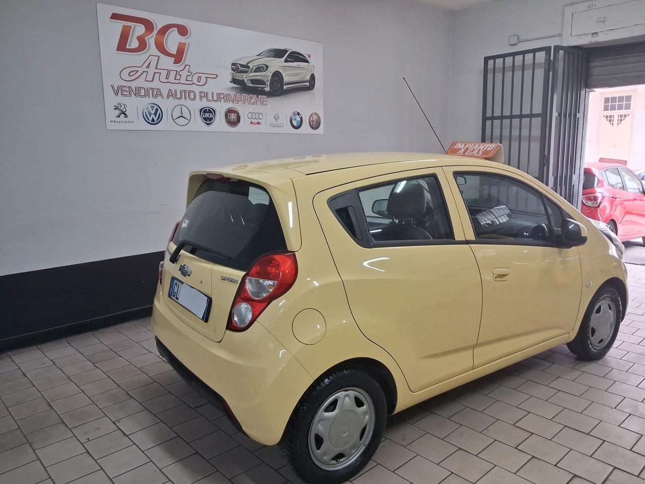 Chevrolet Spark 1.0 gpl 2014 unico prop