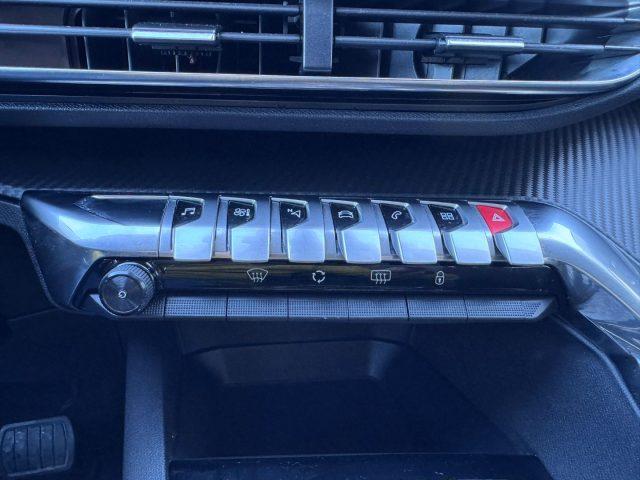 PEUGEOT 3008 130cv EAT8 ALLURE IVA ESPOSTA LEGGE 104