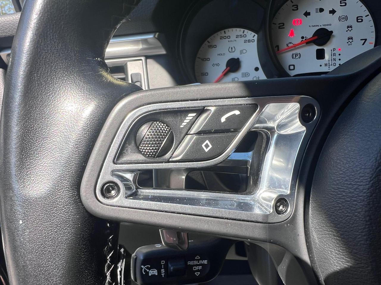 Porsche Macan 2.0 #10291